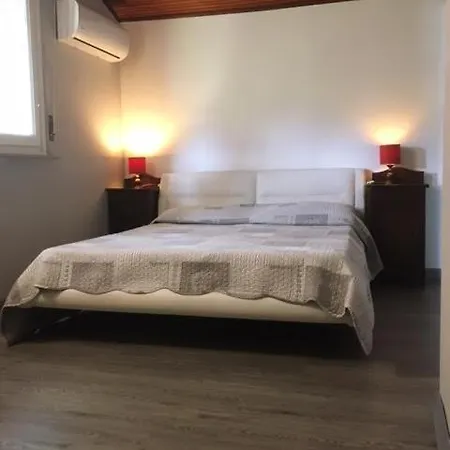 Le Vignole Apartment